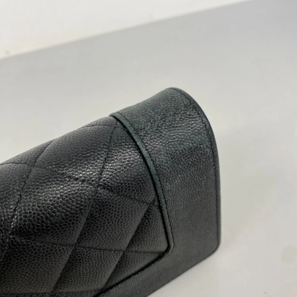 CHANEL Authentic Black Caviar Leather Wallet - Picture 6 of 9